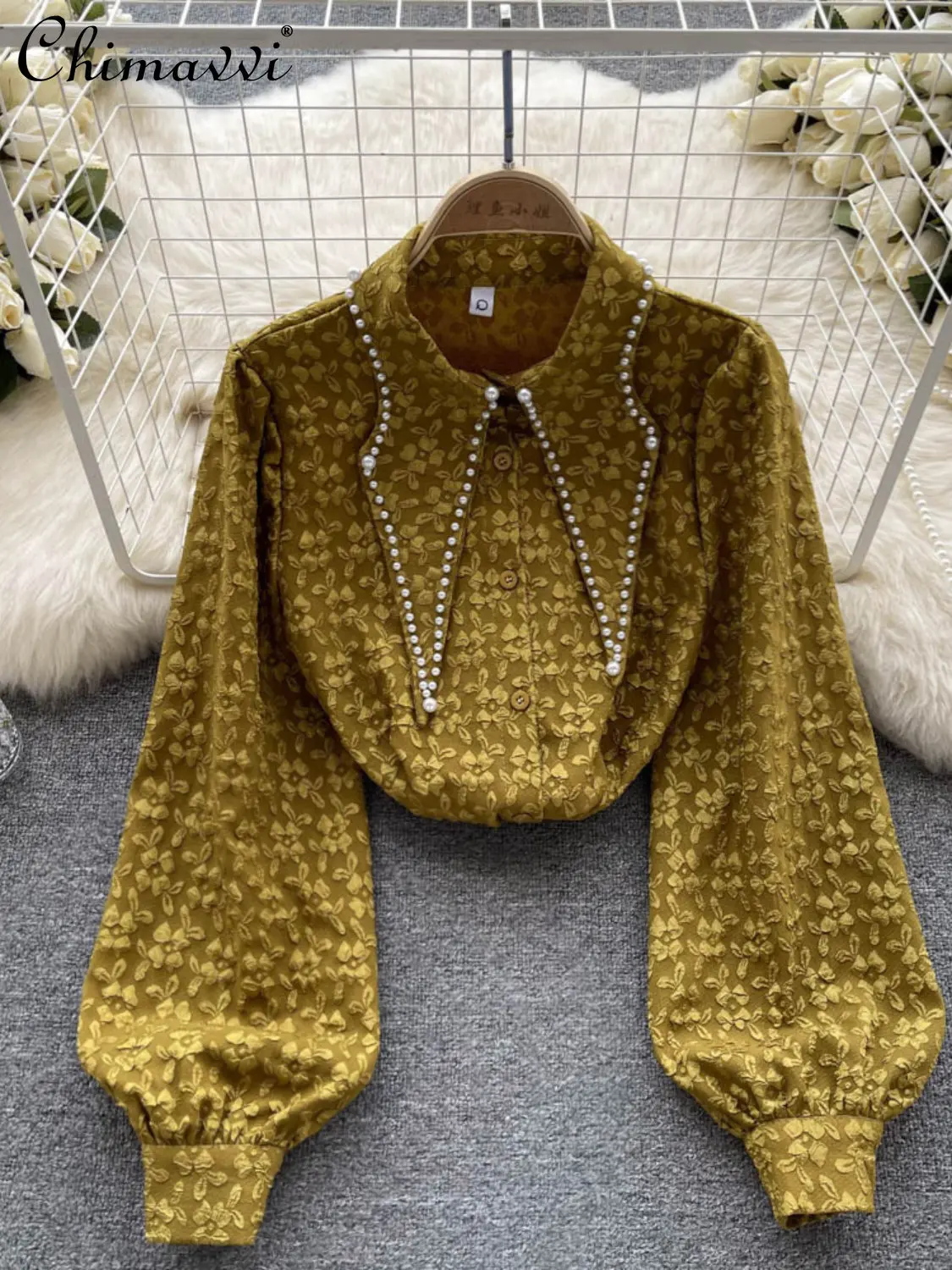 

French Retro Pointed Collar Shirt for Women 2022 Autumn New Fashion Design Jacquard Korean Style Beaded Puff Sleeve Blouse