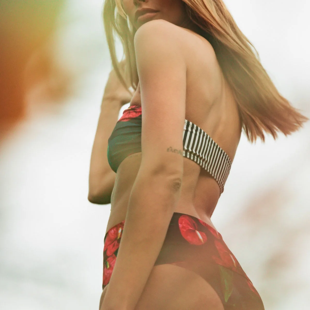 Новинка 2025 года купальник без бретелек с высокой талией бразильский комплект