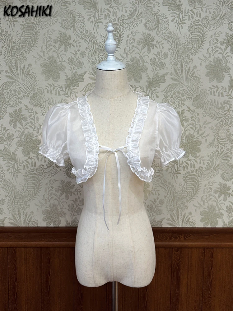 Женская летняя укороченная блузка в стиле Лолиты с пышными рукавами и рюшами