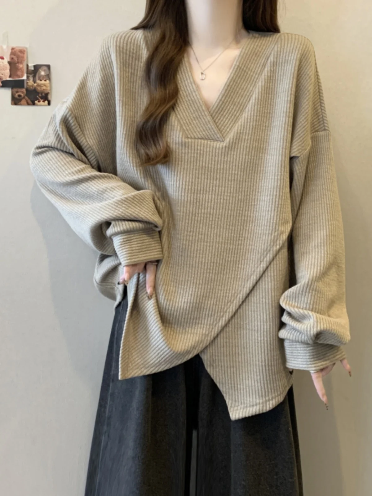 Большой размер Дизайн Idle Sle Свободное ощущение V-образный вырез Крест Длинный