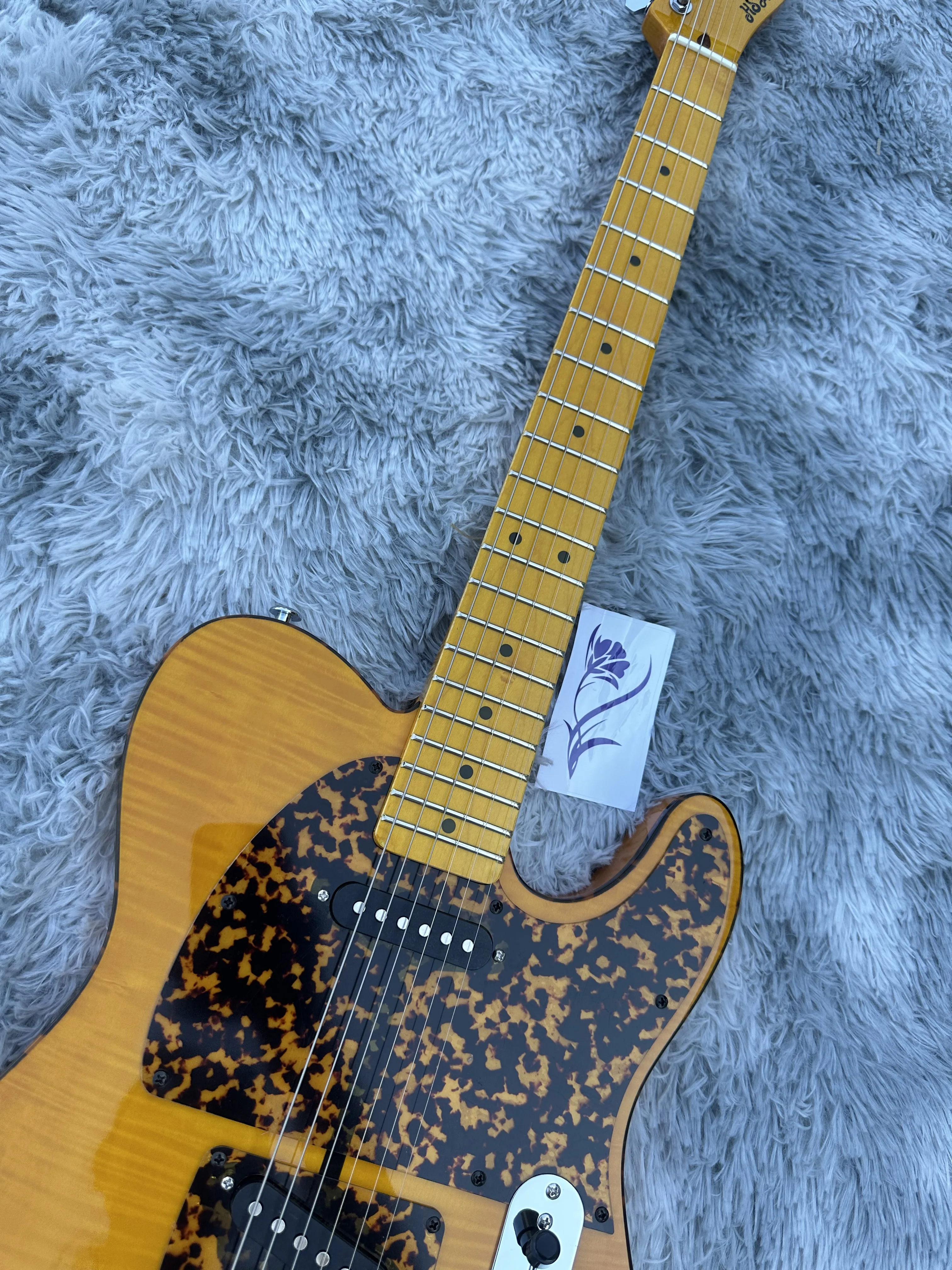 Prince HS Anderson &amp Hohner Madcat Mad Cat Tele Янтарный желтый пламя кленовый верх Электрогитара с