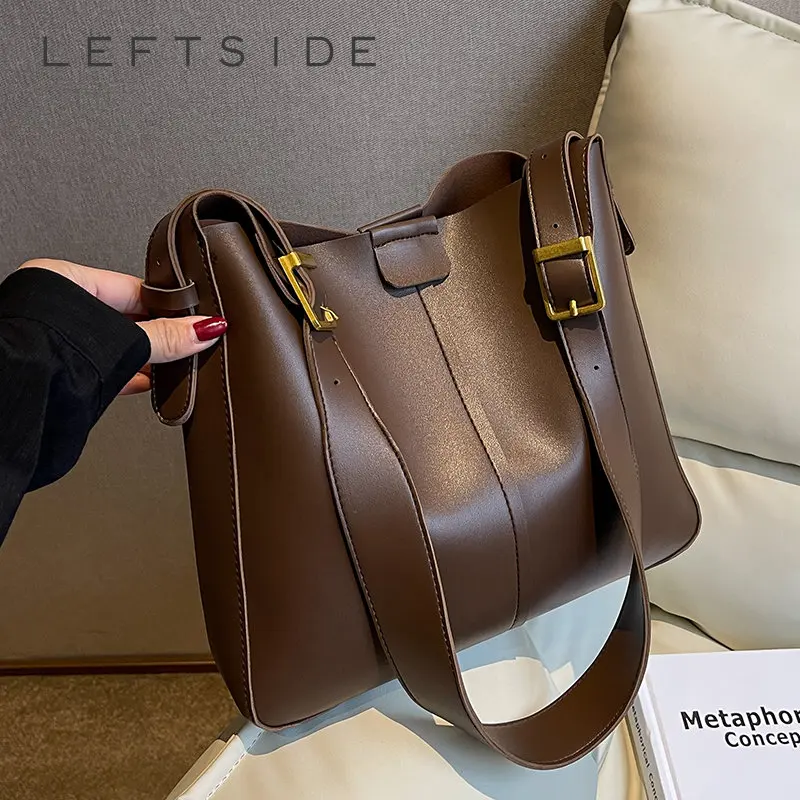 

LEFTSIDE Bucket Bags for Women 2023 Winter Tends Small Leather Shoulder Side Bag Female Solid Color Handbags and Purses Travel