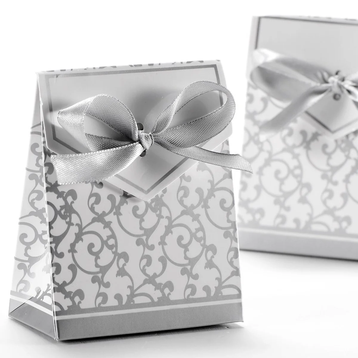 

50pcs Beautiful Wedding Favour Candy Boxes Gift Boxes with Ribbons )
