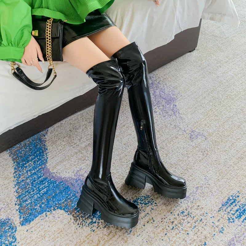 Ботфорты выше колена на очень высокой толстой платформе квадратный носок