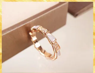 

Женское кольцо в форме змеи с покрытием из 18-каратного розового золота