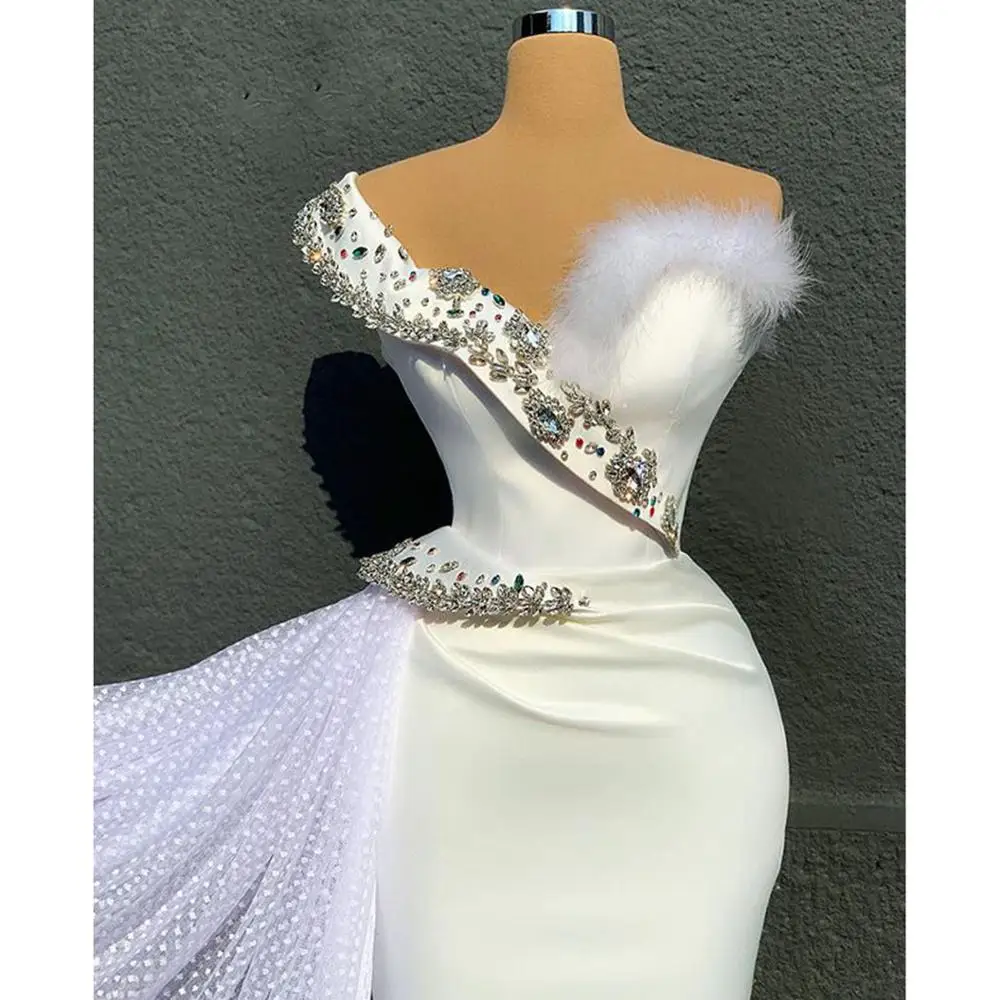 

White V-Neck Feather Crystal Beaded Evening Dress Mermaid Train Prom Dress Formal Banquet Party Host Dress Custom
