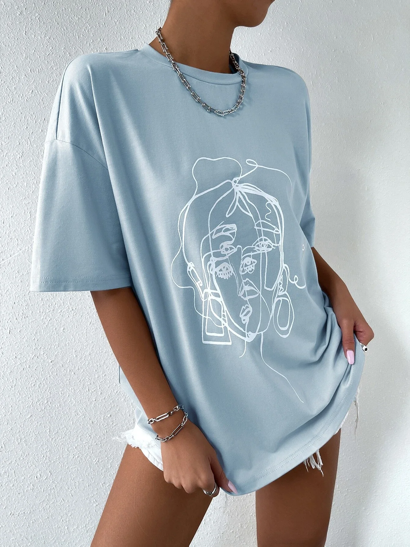 

Figure Graphic Drop Shoulder Tee