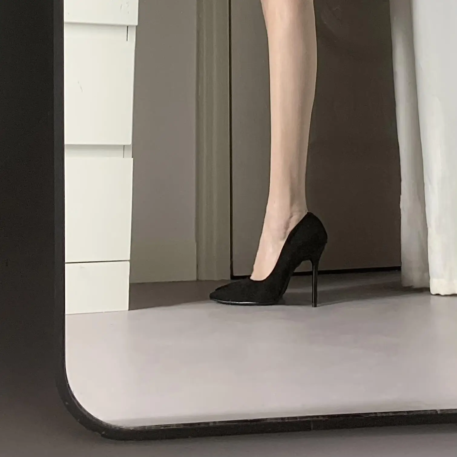 Женские бархатные туфли на высоком каблуке из овчины весна и осень новые черные