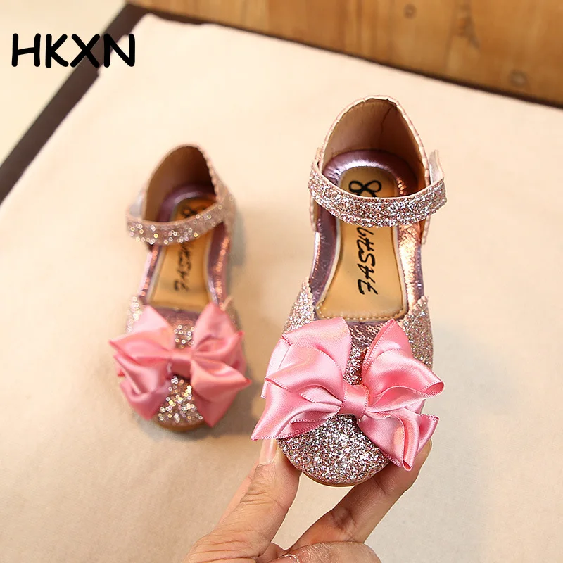 

Wholesale 2022 Summer Sandals New Cute Bling Children's Princess Shoes Girls Flat Shoes Bright Leather Bow Flat Leather Shoes