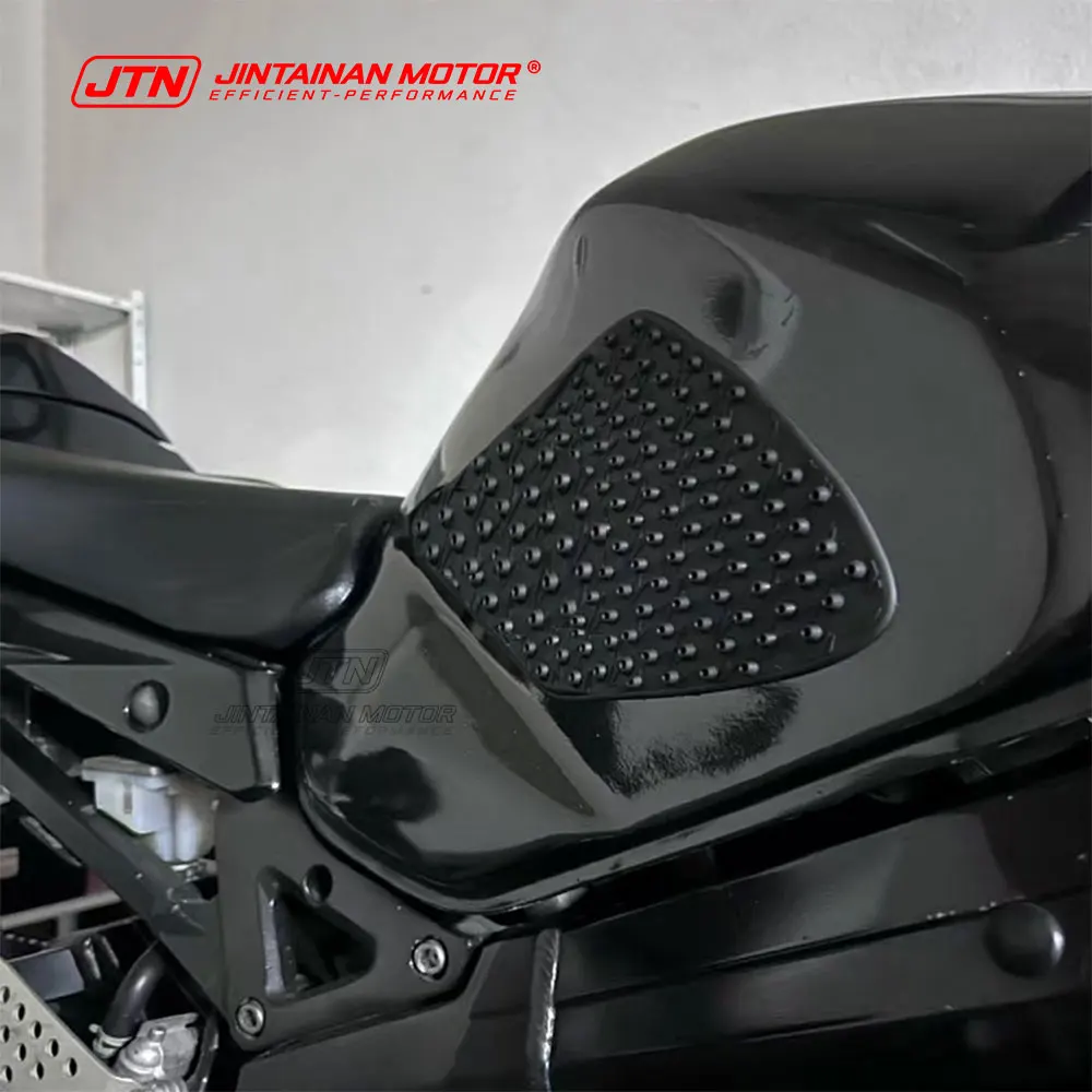 Фото Защитная накладка на бак JTN GSR600 GSXR1000, противоскользящая водонепроницаемая резиновая наклейка на бак для мотоцикла SUZUKI GSX1300R GSR 600 1999-2010 №3