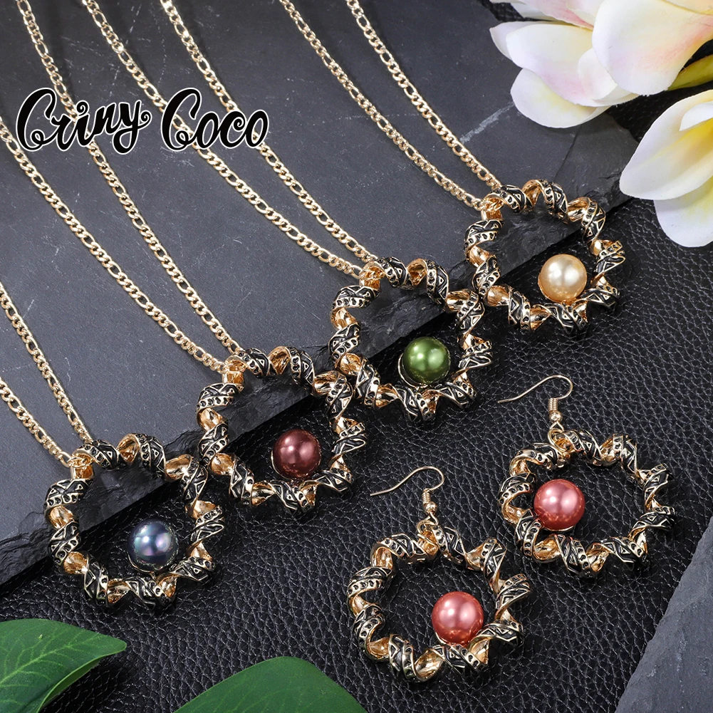 

Hawaiian Designer Jewelry Sets Wholesale Gold Plated Geometric Women's Big Earrings Sets Geometric Pendant Necklace for Women