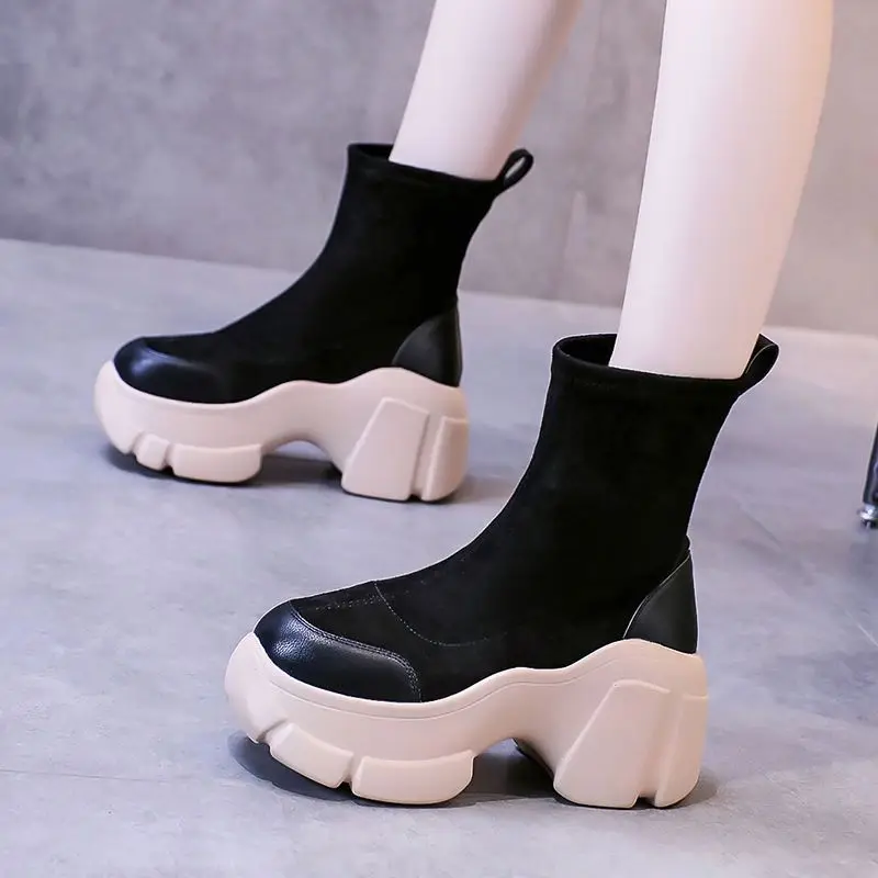 

Женские ботинки из флока, с круглым носком, на платформе