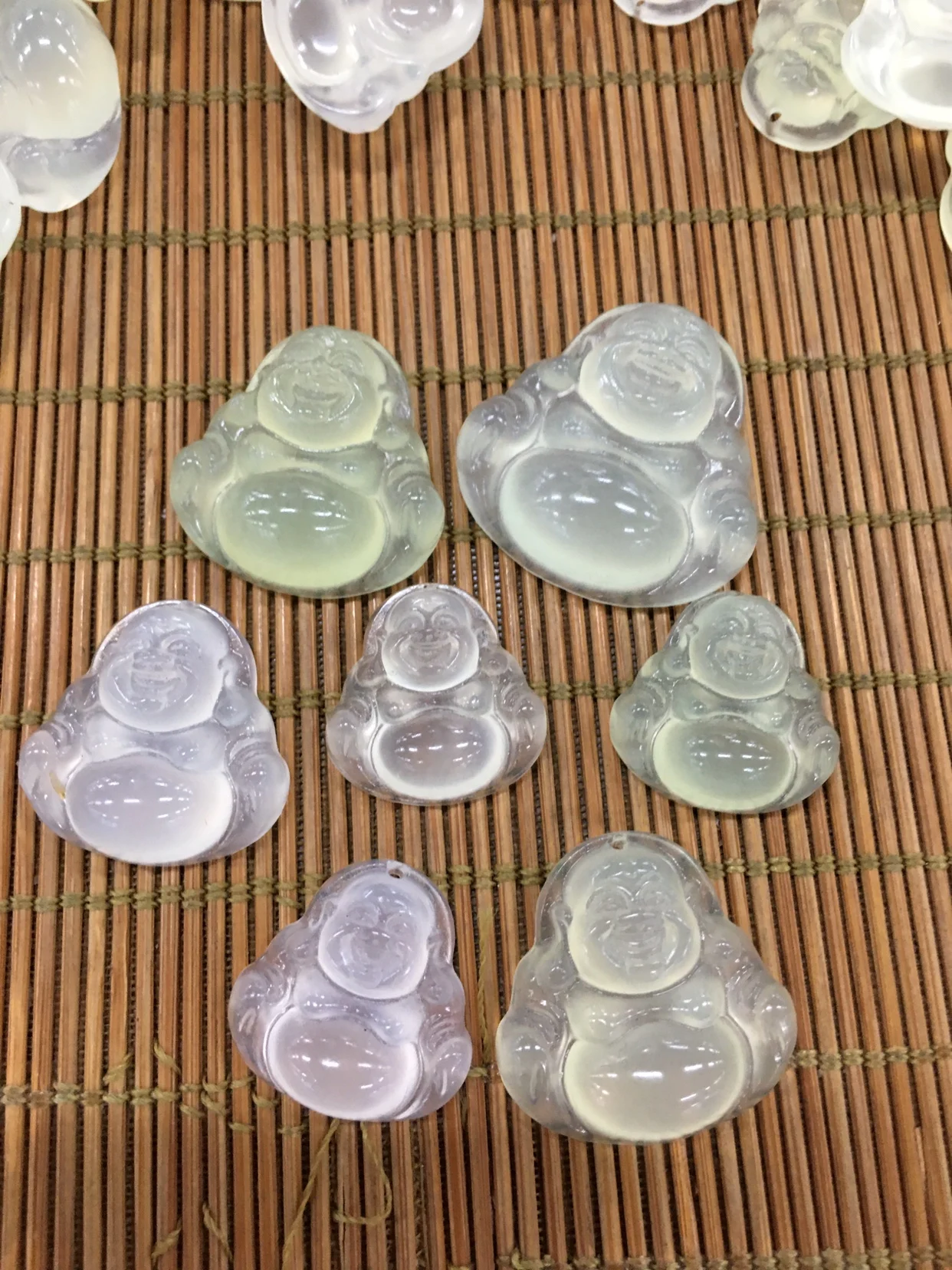 Natural Xiuyu Ice Penetration Jade Buddha Green Material Small Choker Smiling Double-sided Carve...