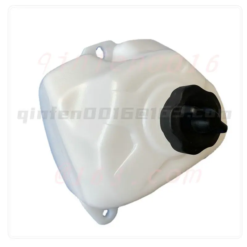 Фото Для подвесных моторов Tohatsu 2HP, 4HP, 5HP, 6HP: пластиковый топливный бак, запасная часть. №1