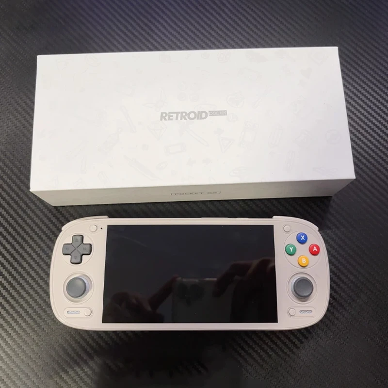 Фото Игровая консоль Retroid Pocket G2 с 5,5-дюймовым OLED-экраном, ретро-игровая приставка с джойстиком Hall, 8+128 ГБ, аксессуары для управления играми №2
