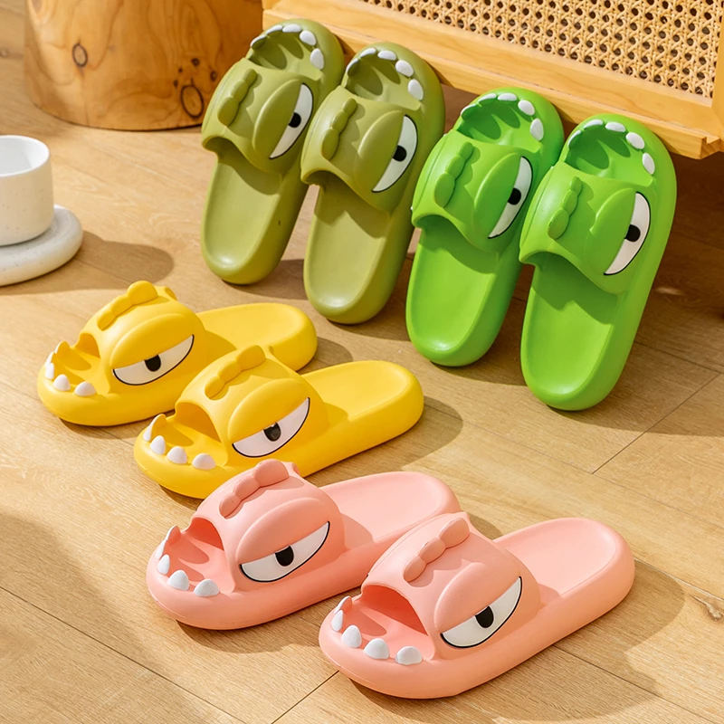 Fujeak 2023 New Summer Sandals Women's Slippers Casual Shoes Fashion Breathable Slippers Indoor Anti-Slip Large Size Slippers