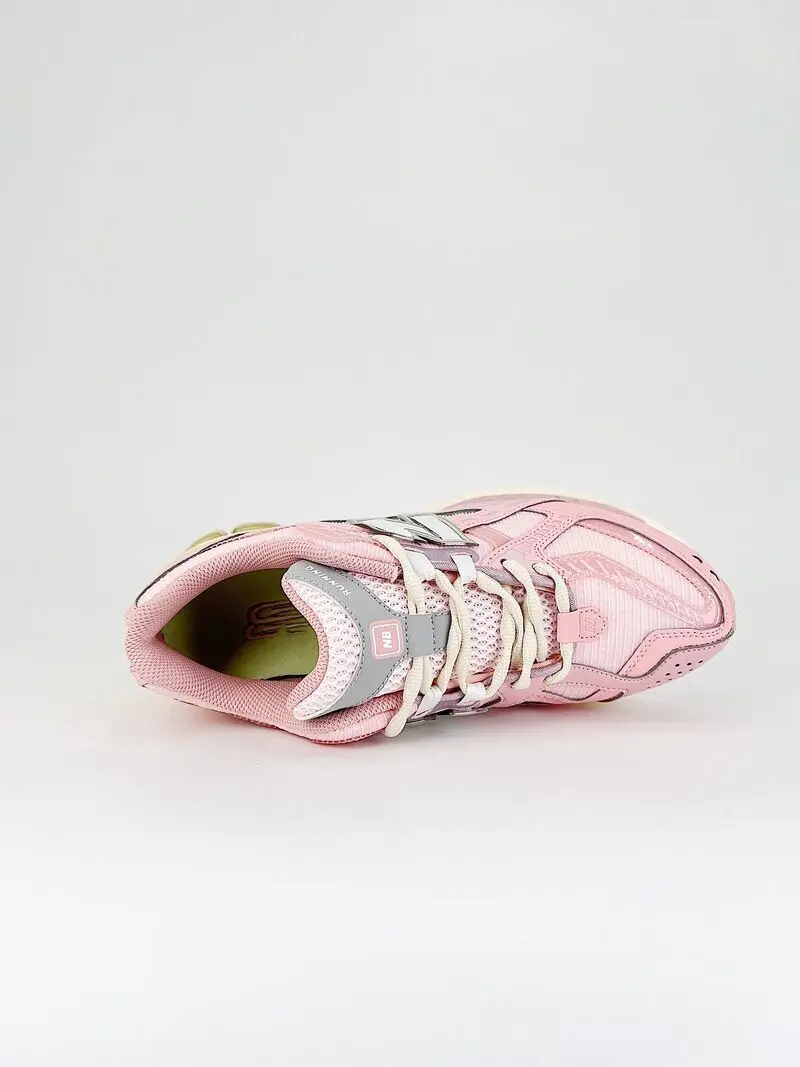 кроссовки New Balance