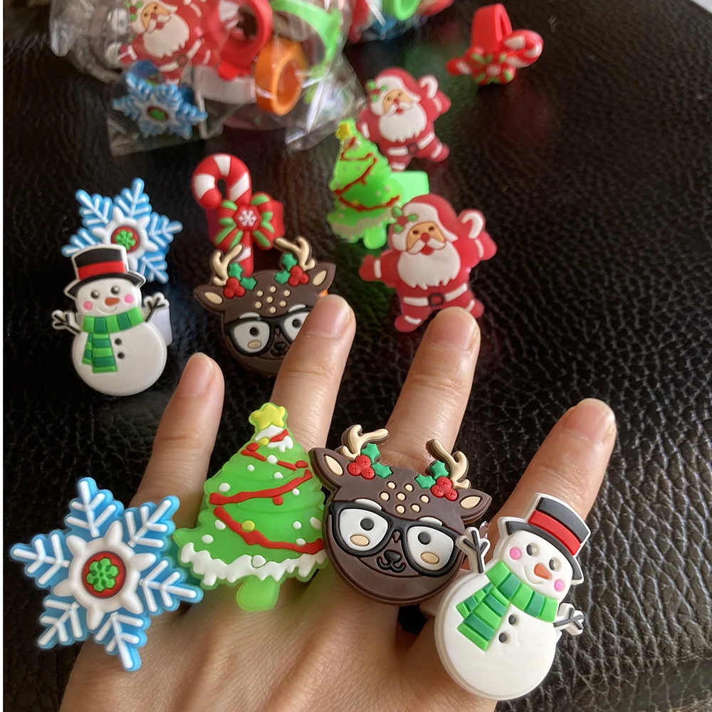 

Christmas Ring Kids Cartoon Silicone Ring Santa Claus Snowman Elk Ring Christmas Party Offers Gifts for Guest Sup Supplies 6PCS