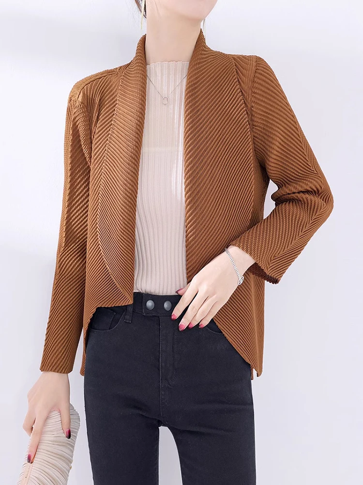 GVUW плиссированные куртки с лацканами для женщин длинными рукавами и открытой