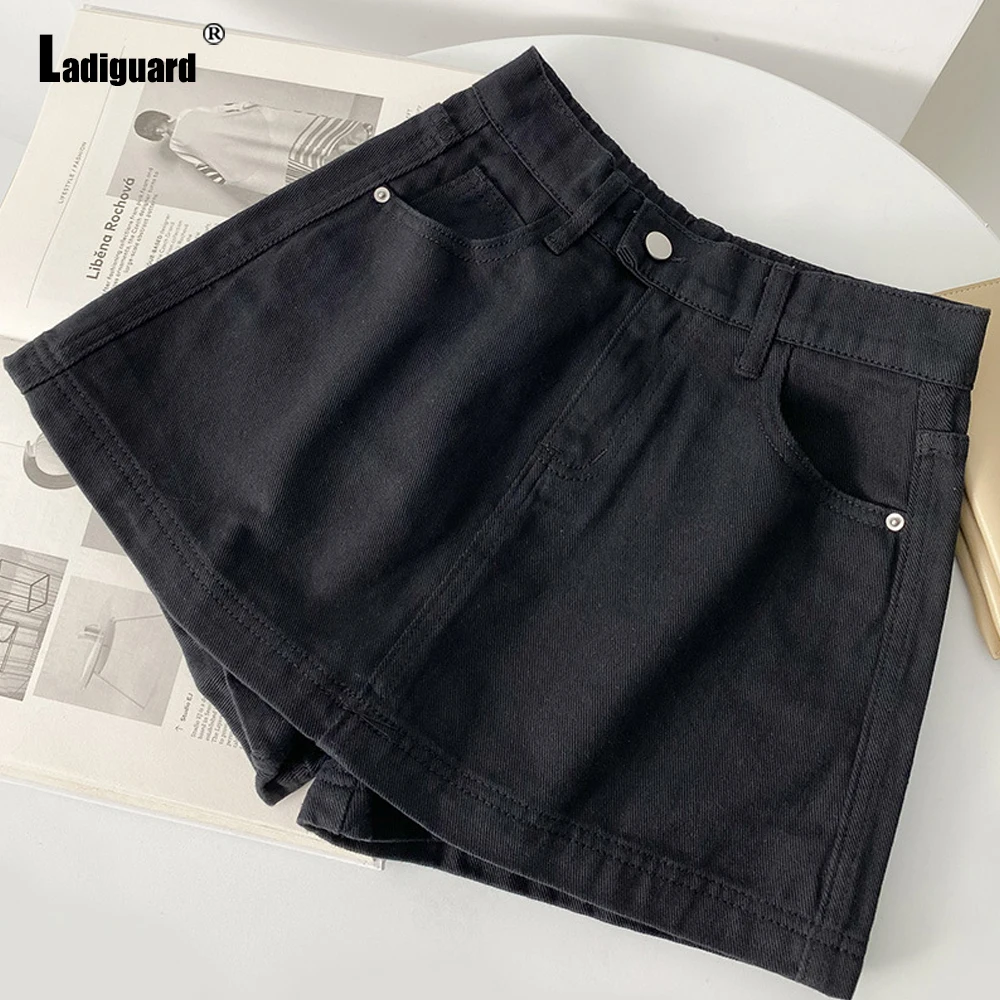 Ladiguard 2022 Kpop Style Fashion denim shorts Women Straight Leg Short Jeans Summer Panties Girls Vintage Pockets Zipper Shorts