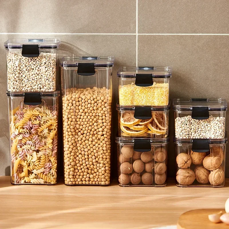 

Пластиковые контейнеры для хранения продуктов