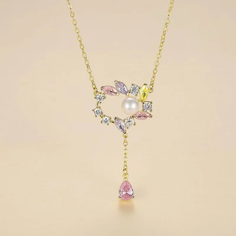 2024 Новое цветочное ожерелье для женщин с роскошным дизайном модный и