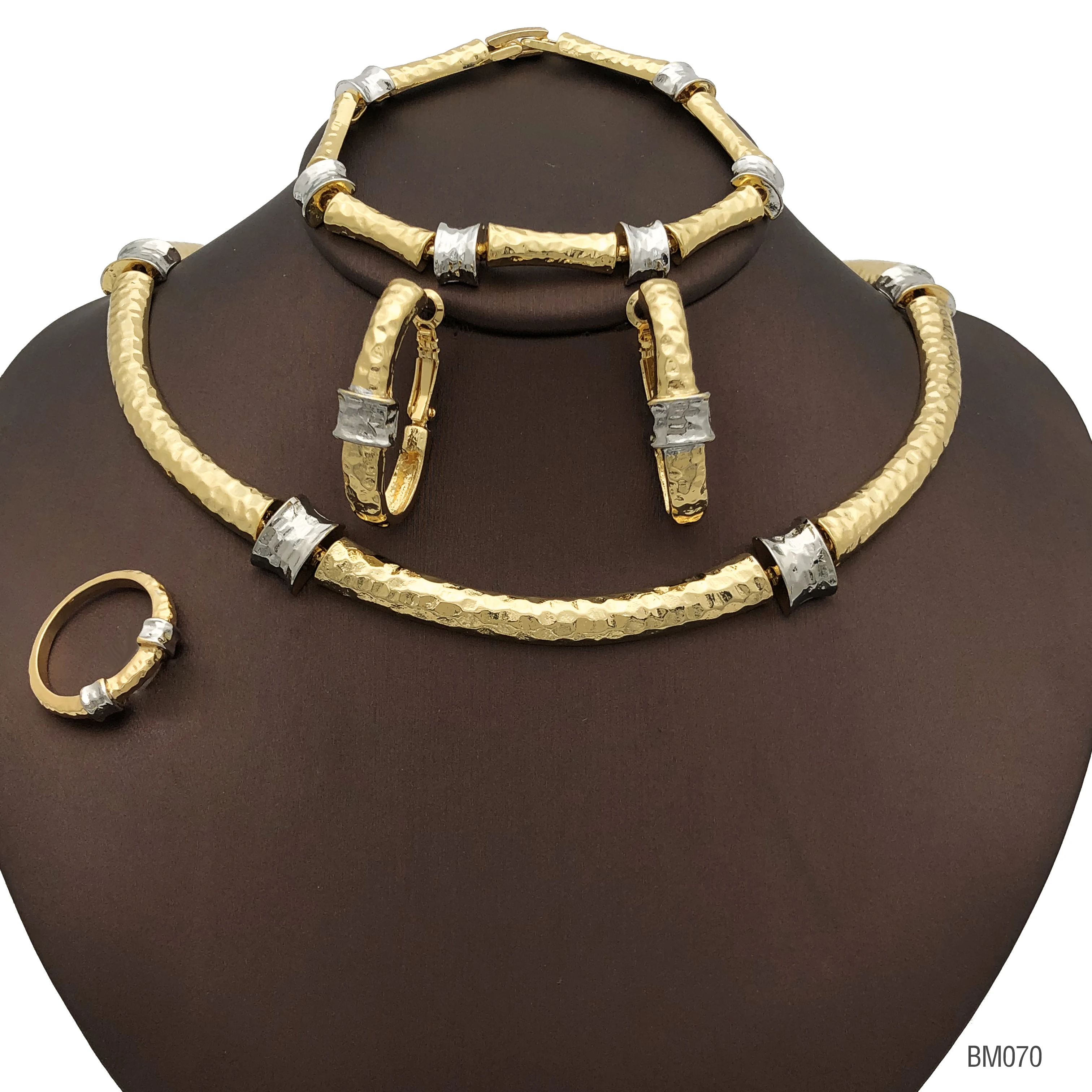 

Brazilian Jewelry Set Party Wedding Jewelry Gold Plated Earrings For Women Accessories Round Shape Necklace Bracelet Rings