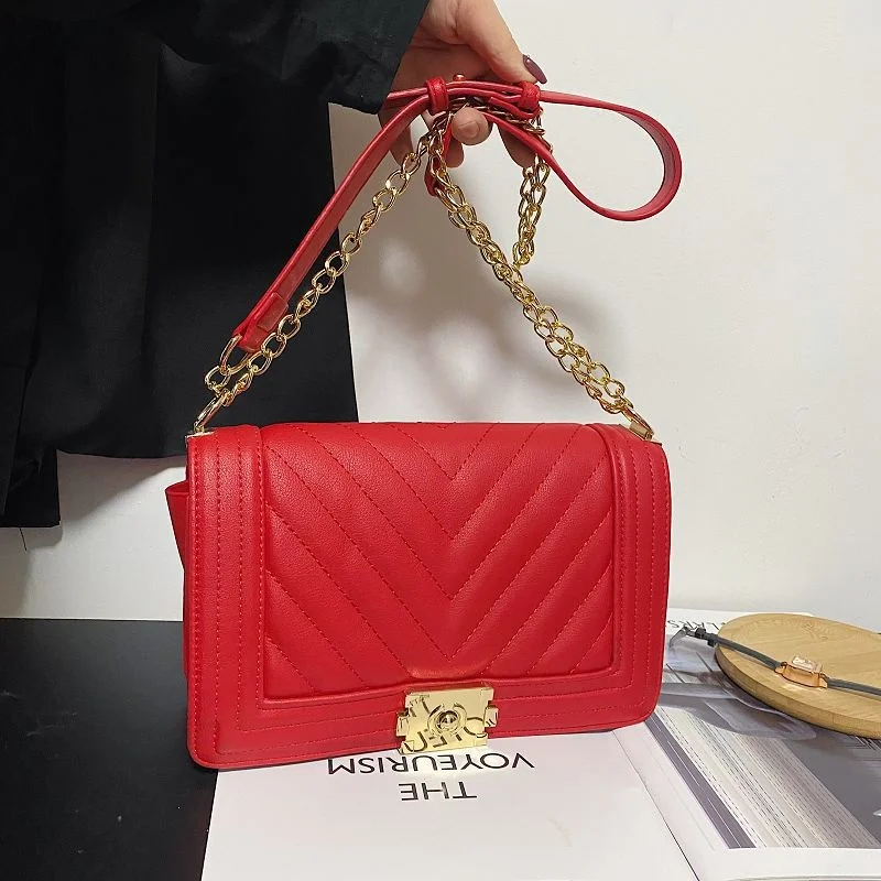 

Сумка-мессенджер Женская на цепочке, модный шикарный саквояж на плечо для отдыха, дизайнерский роскошный чемоданчик