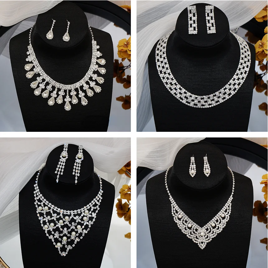 

Ladies Jewelry Set New Simple and Versatile Pearl Rhinestone Necklace Earrings Combination Set Chain Female Bridal Accessories