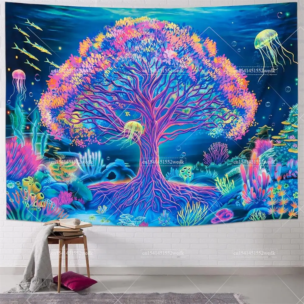 Подводный подводный мир с черной подсветкой