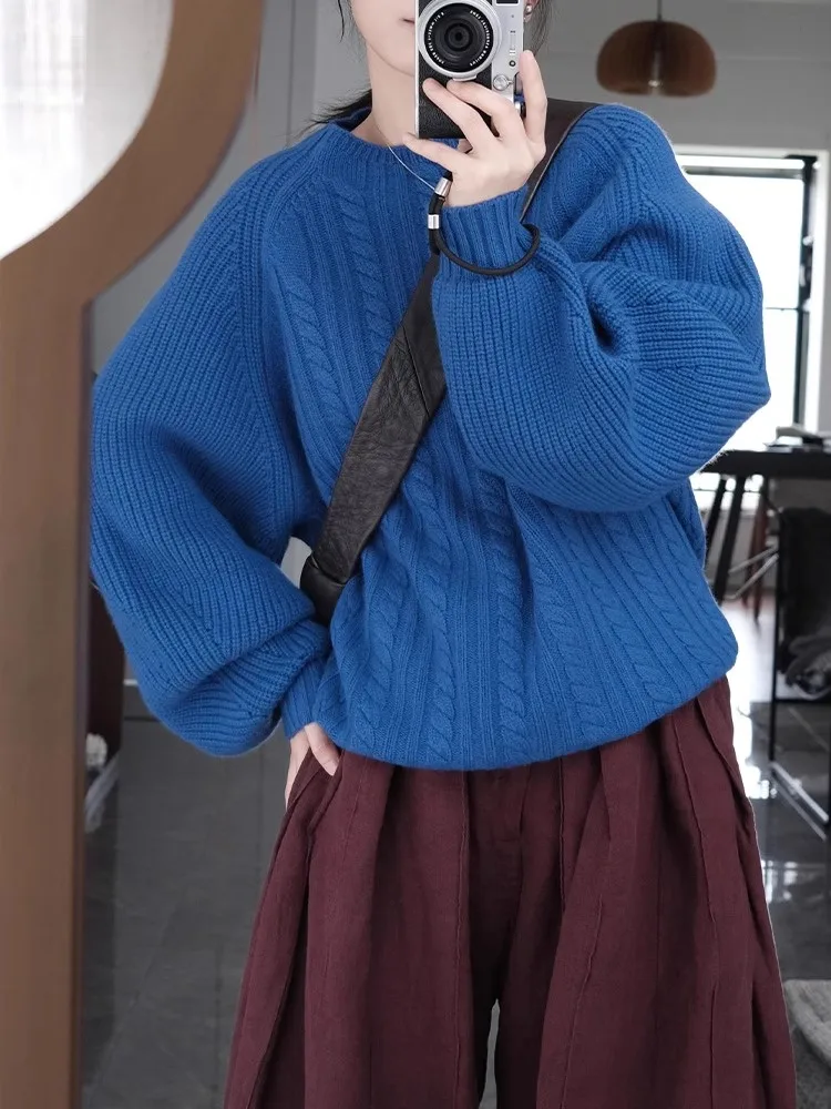 European Goods Heavy 2024 Autumn New Blue Twist Knit Women clothes High-Grade Sense Wear Beautiful Top Fashion