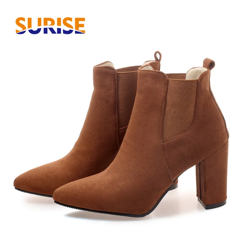 Зимние женские ботинки «Челси» на высоком массивном каблуке 8 см; Цвет черный, желтый; Вечерние из флока; Офисная обувь в британском стиле; Женские плюшевые ботильоны с острым носком Зимние женские ботинки «Челси» на высоком массивном каблуке 8 см; Цвет черный, желтый; Вечерние из флока; Офисная обувь в британском стиле; Женские плюшевые ботильоны с острым носком