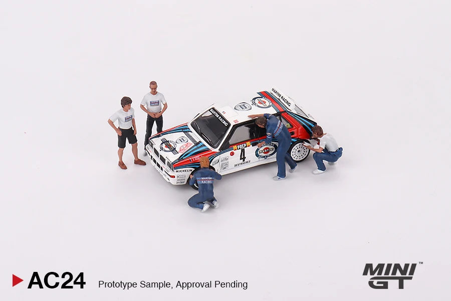 

MINI GT 1:64 Martini Racing WRC Figure Set