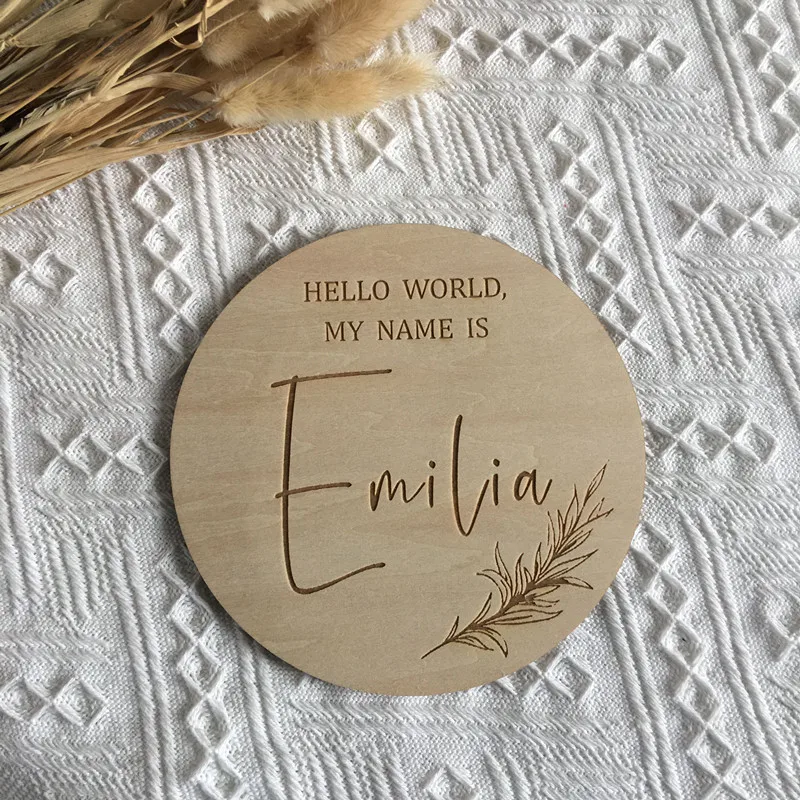 Пользовательские гравировка на дереве имя ребенка знак Привет меня зовут