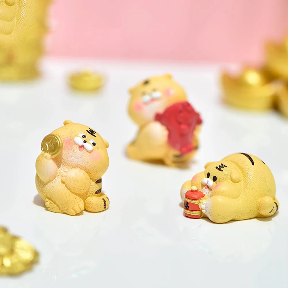 

Raincoat Tiger Series Home Furnishing Tiger Resin Decoration Bonsai Decoration 2022 New Year Decorations For Spring Festival