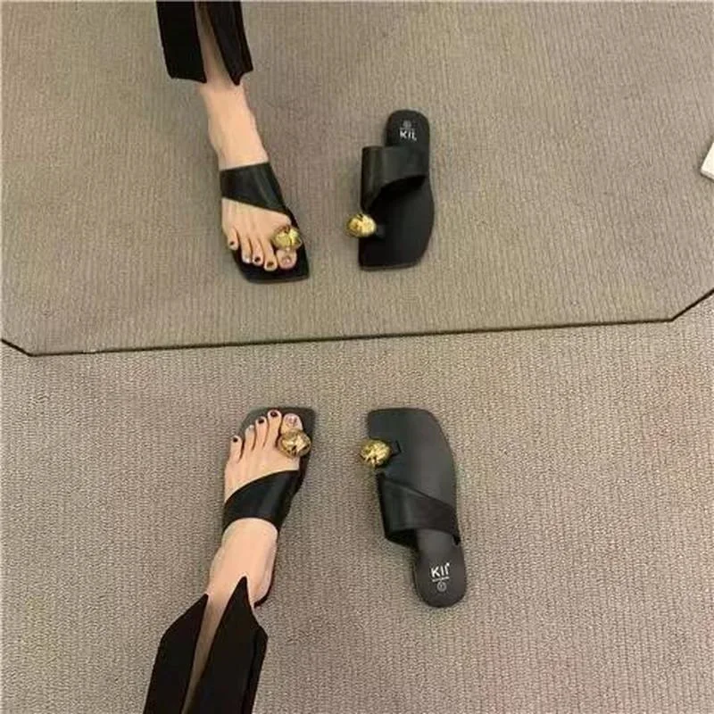 Новые летние брендовые тапочки женские уличные шлепанцы женская обувь