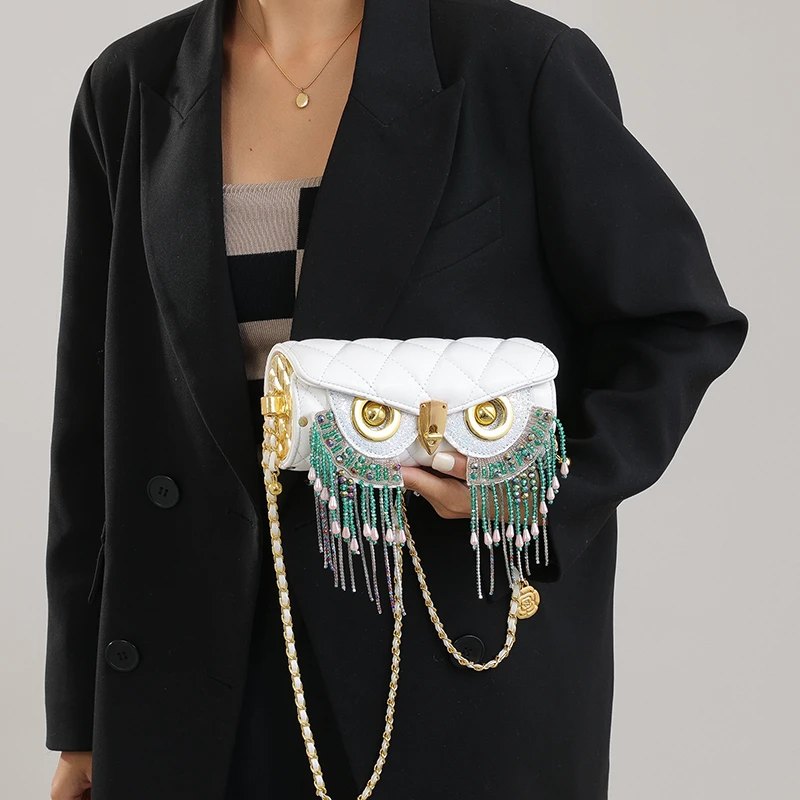 Мягкая и удобная тканевая качественная сумка через плечо с замком для открытия