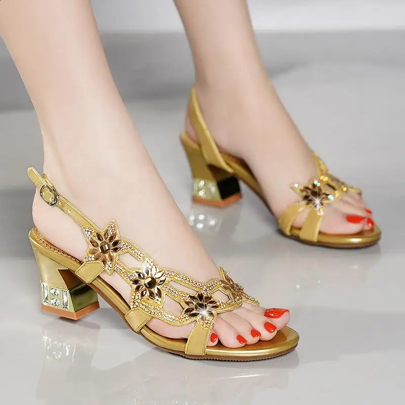 Сабо на танкетке 2024 летние большие размеры бежевые босоножки каблуке средняя