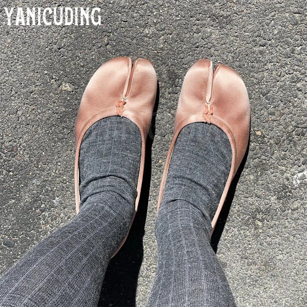 Атласные балетки Tabi новинка дизайнерская стильная обувь на плоской подошве для