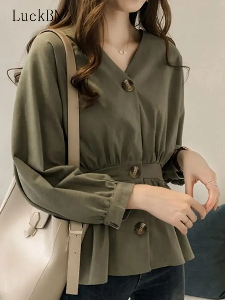 

Autumn Shirts Women Fashion Casual Shirts V-neck Design Single-breasted Double-waisted Long-sleeved Tops Camisas De Mujer Green