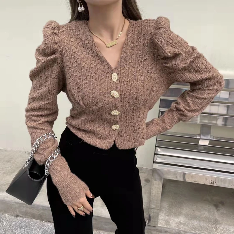 

Autumn Pleated Long Sleeve Hollow Women Shirt Fashion V Neck Vintage Lace Blouse Short Tops Slim Elegant White Blouses New 17991