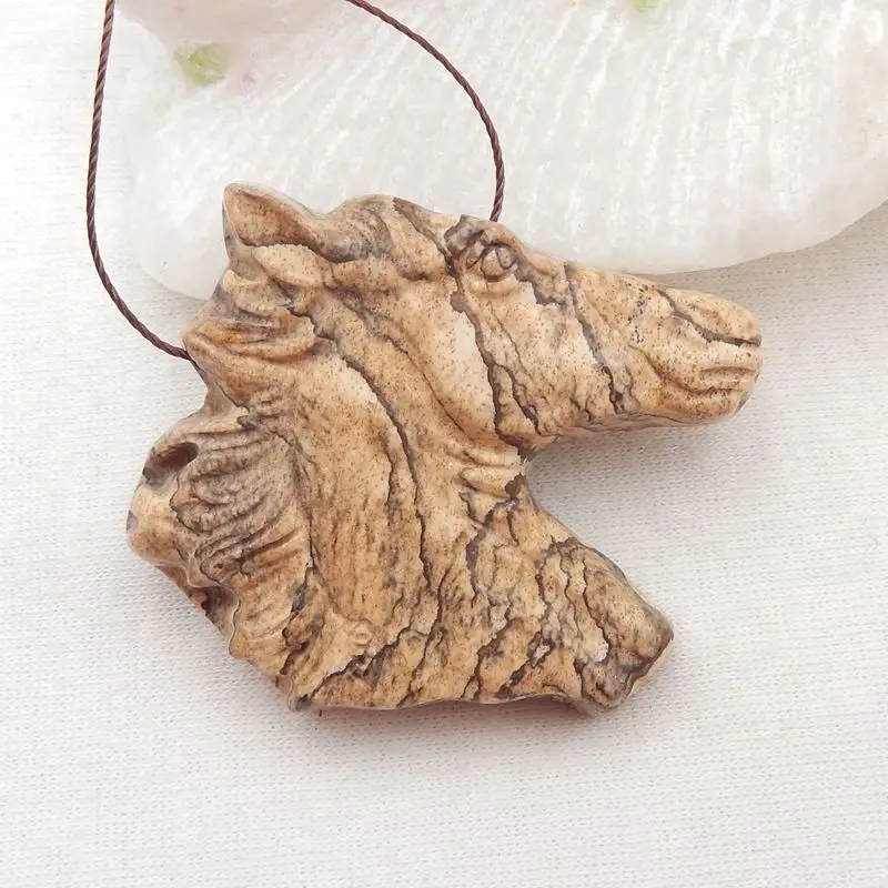 

Semiprecious Natural Stone Picture Jasper Carved Horse Head Pendant Bead 43x39x9mm 24g Fashion Jewelry Necklace Accessories