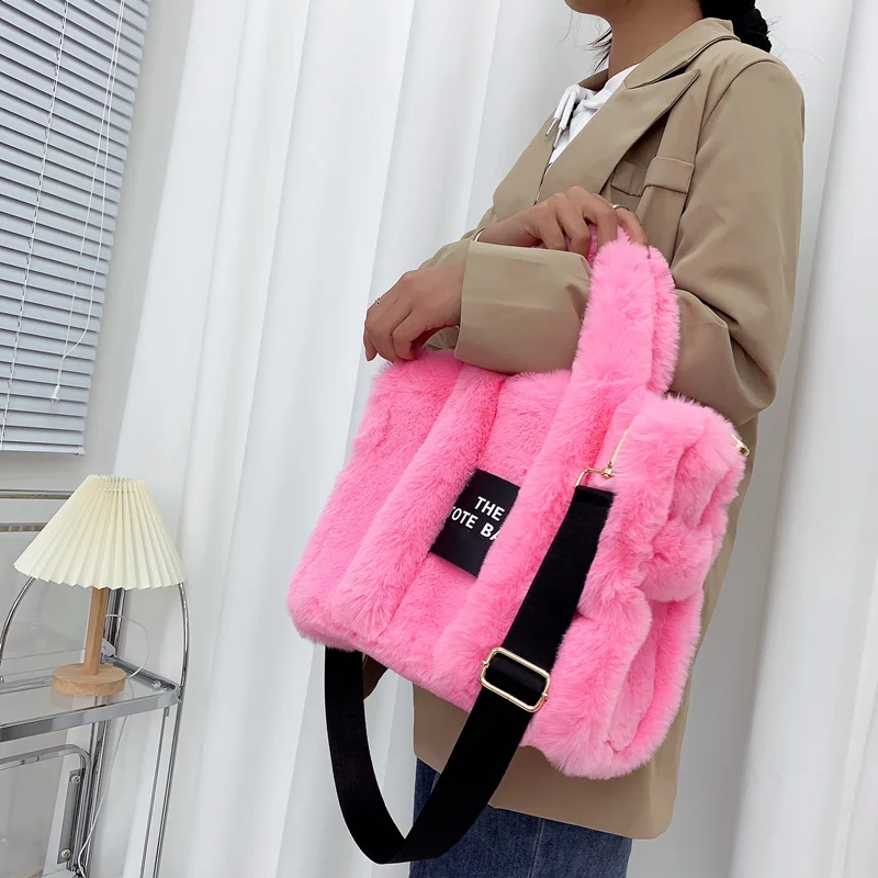 

2022 Designer Faux Fur Tote Bag for Women Luxury Handbags Autumn Winter Plush Shoulder Crossbody Bags Brand Shopper Purses New