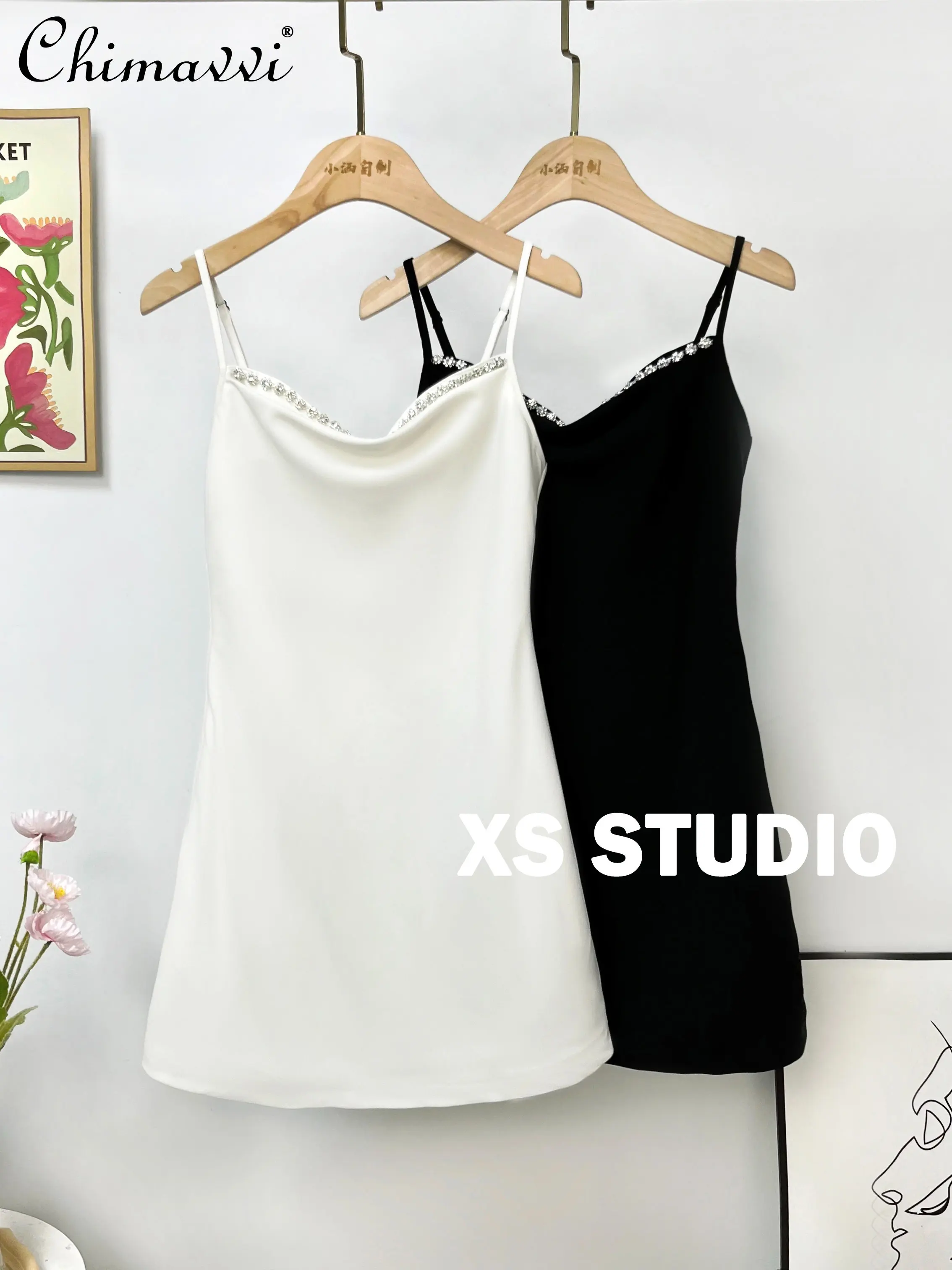 

Женское ТРАПЕЦИЕВИДНОЕ короткое платье, черное тканевое платье на бретелях во французском стиле, весна-лето 2023