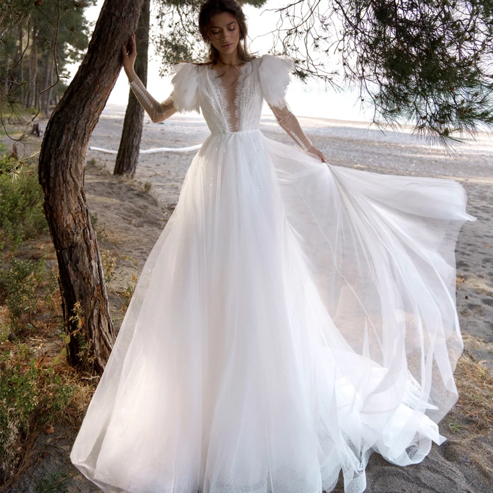 

Boho Wedding Gowns 2022 Deep V-Neck Long Sleeves A-Line Bridal Dress Lace Appliques Sequined Floor-Length Tulle Свадебное платье