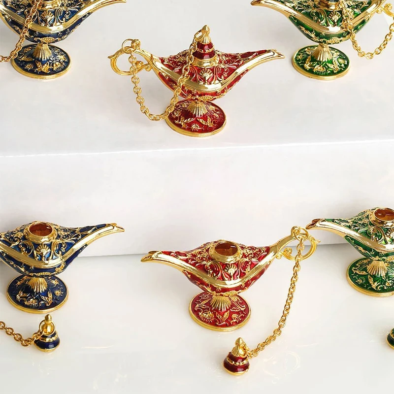 Лампа Аладдина в винтажном стиле виде богини желаний декоративная свеча для