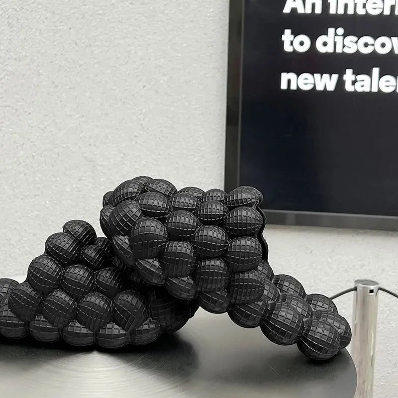 New Summer Couple Bedroom Slides Ladies Flip Flops Thick Bottom Sandals Eva Cloud Slippers Men Women Soft Home Outdoor Slippers