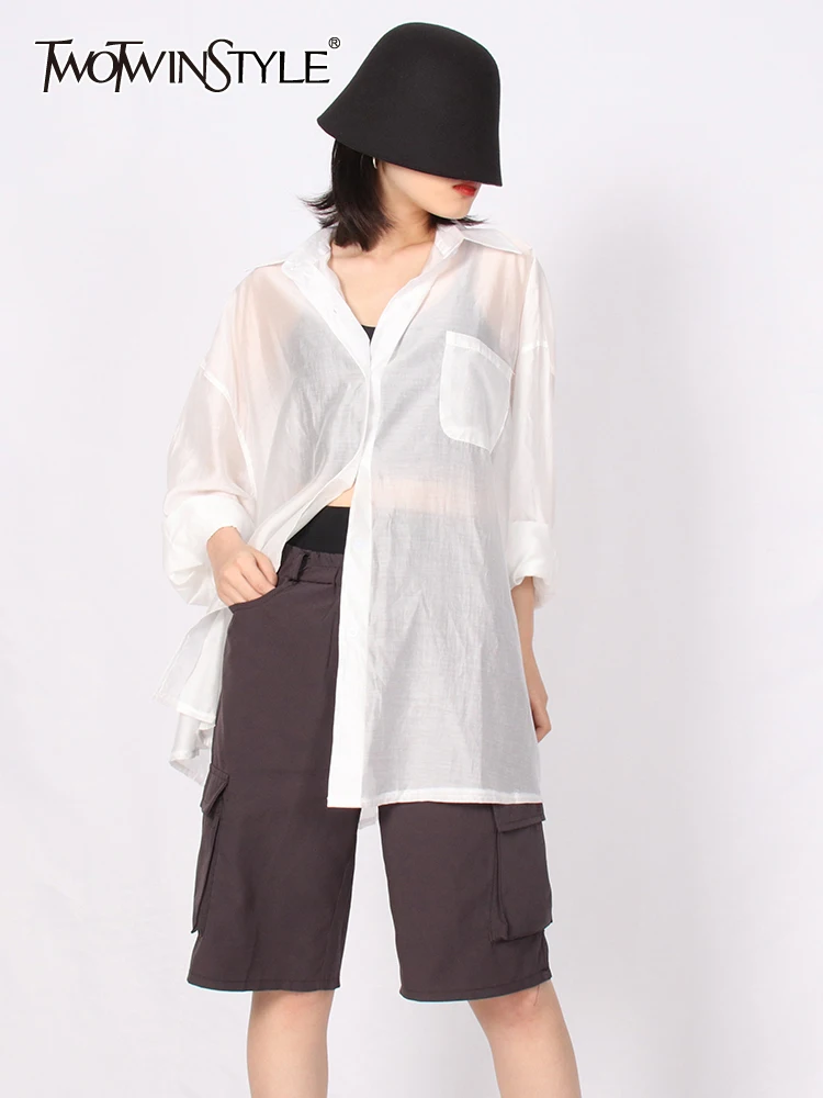 

TWOTWINSTYLE Casual Solid Loose Shirt For Women Lapel Collar Long Sleeve Button Through Blouses Female 2022 Spring Clothing New