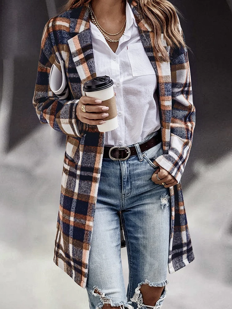 Женское трикотажное пальто в клетку с длинным рукавом |