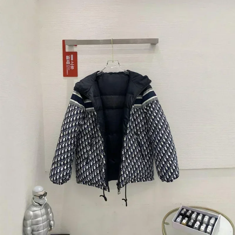 Женский зимний пуховик на молнии